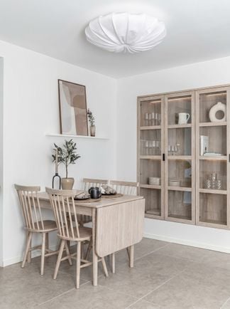 Oskar matgrupp vitoljad ek 120x80cm + klaff med 4 Stol 1 stolar