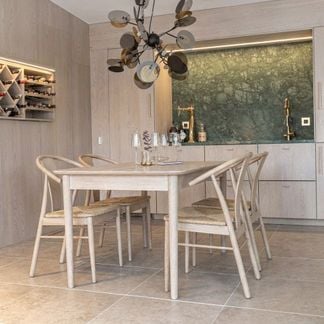 Oskar matgrupp vitoljad ek 140x90cm med Brejning stolar