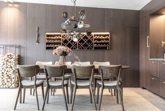 Oskar matgrupp rökt ek 260x130cm med 8 Kato stolar