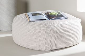 Luca puff krämfärgad