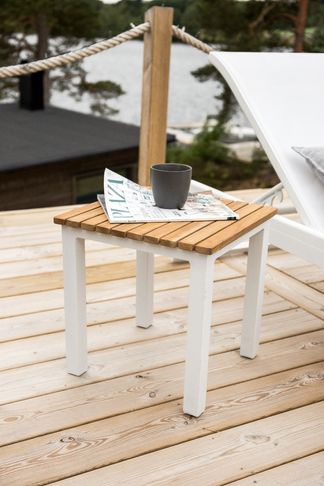 Mexico sidobord 40*40*40 vit alu/teak