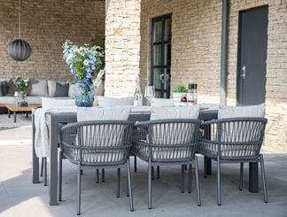 Le graisse matgrupp 200cm med Cannes stolar