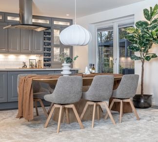 Float matbord 200x95cm ek med Amaris stolar