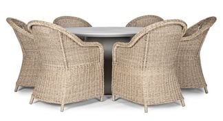 Floby matbord med Eadson stolar