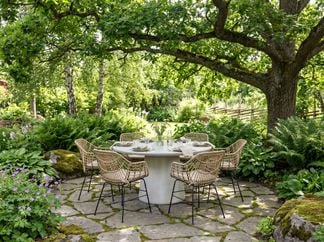 Floby matbord med Beddinge stolar