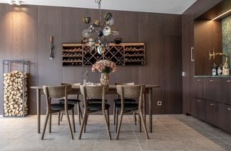 Oskar matgrupp rökt ek 120/175/230cm med 6 Alex stolar