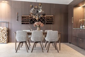 Oskar matgrupp rökt ek 200x90cm med Amaris stolar