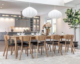 Oskar matgrupp ek 180/220/260cm med 10 Alex stolar