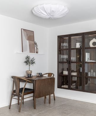 Oskar matgrupp rökt ek 80x80cm + klaff med brejning stolar