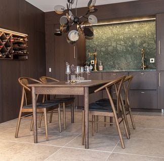 Oskar matgrupp rökt ek 140x90cm med Brejning stolar