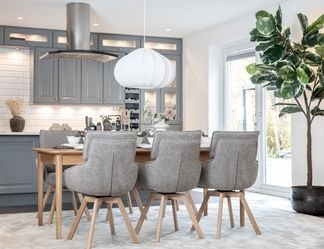 Oskar matgrupp ek 200x90cm med Alessia stolar