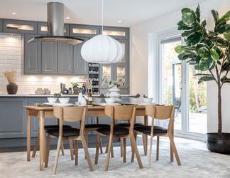 Oskar matgrupp ek 200x90cm med Alex stol 