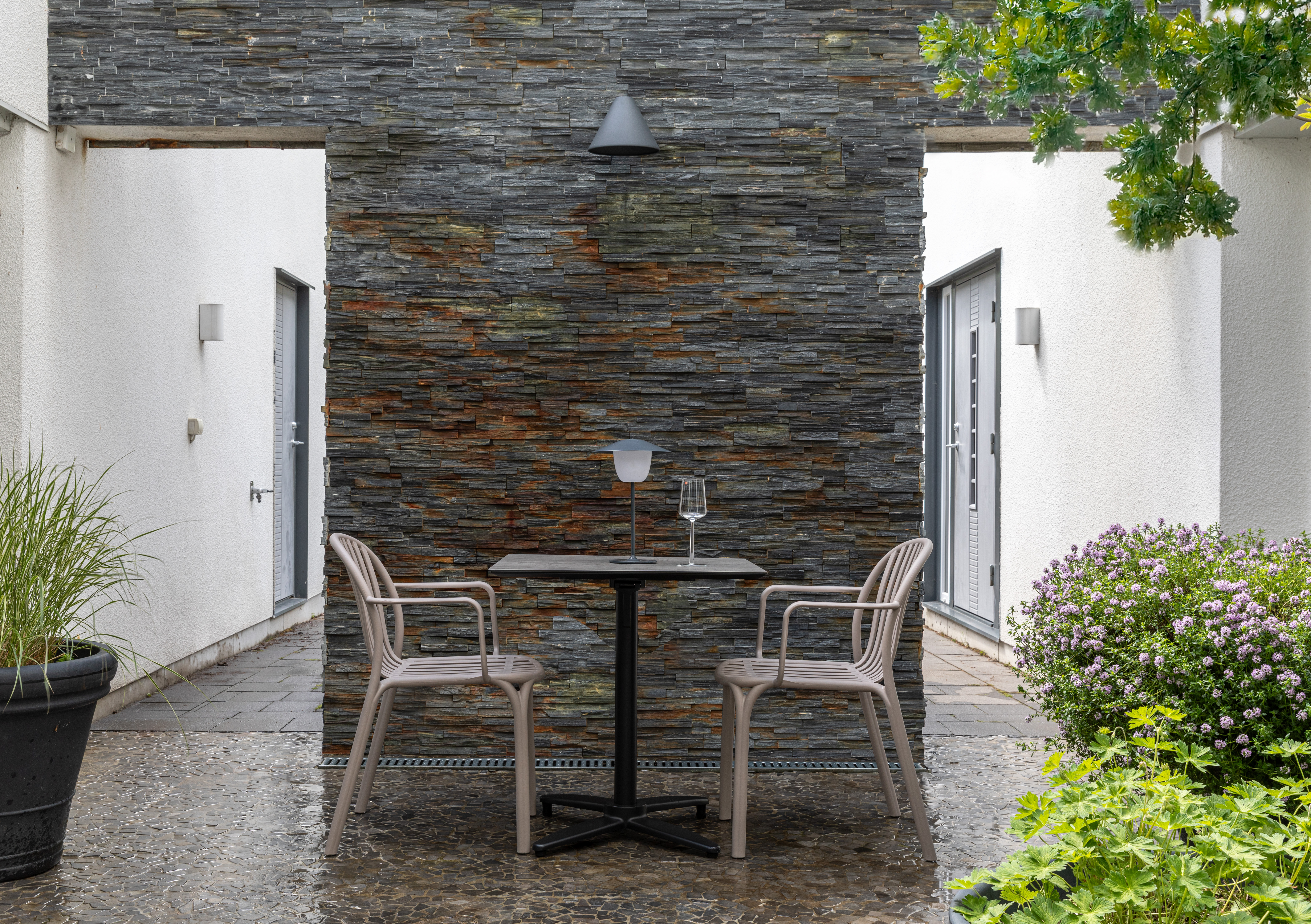 Bistro set Noa karmstol stol Beige