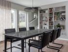 Marble svart/grå 240x95cm med house stolar