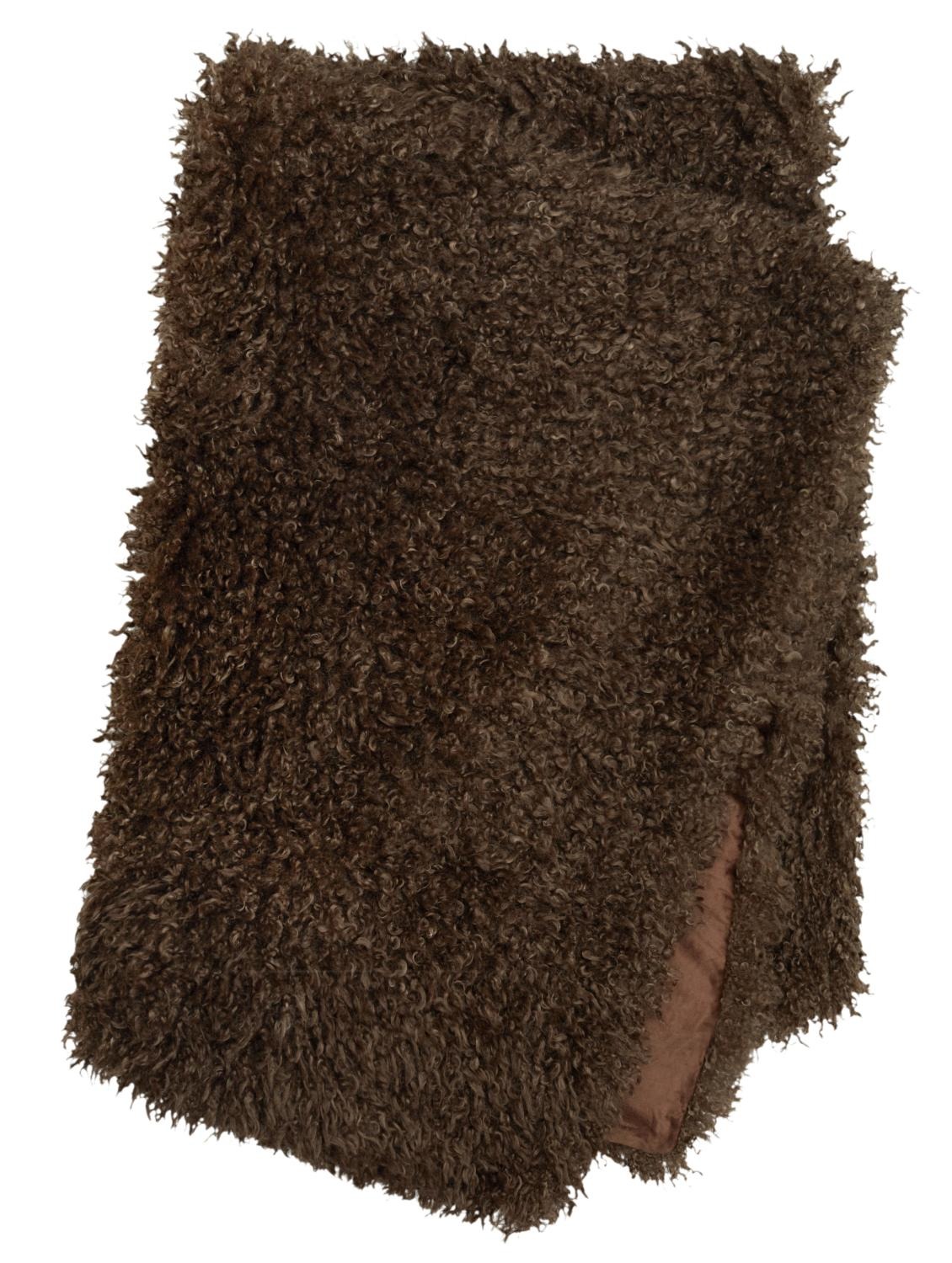 Wooly Blanket - brown