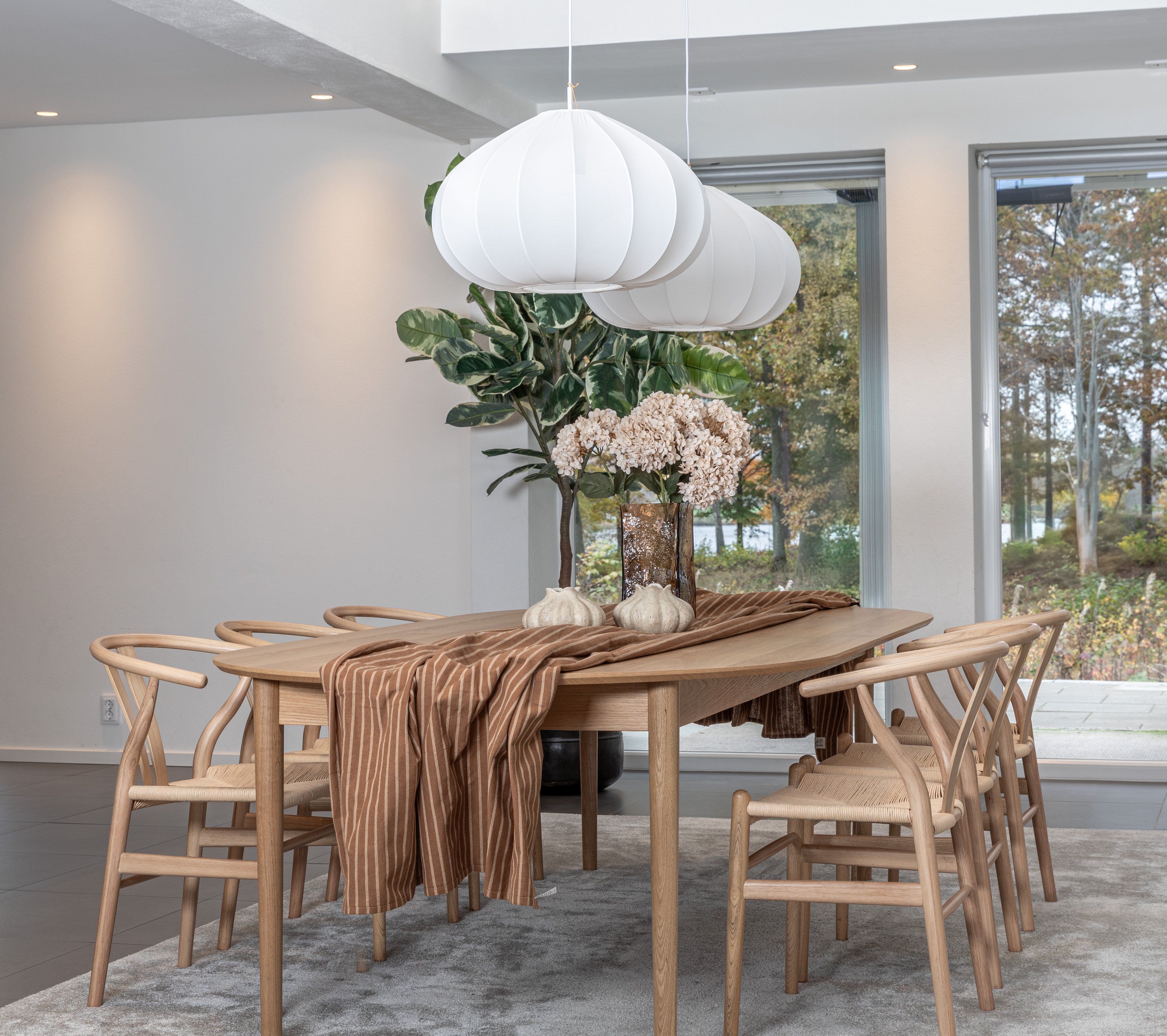 Oskar matgrupp ek 260x130cm med 6 Oskar stolar