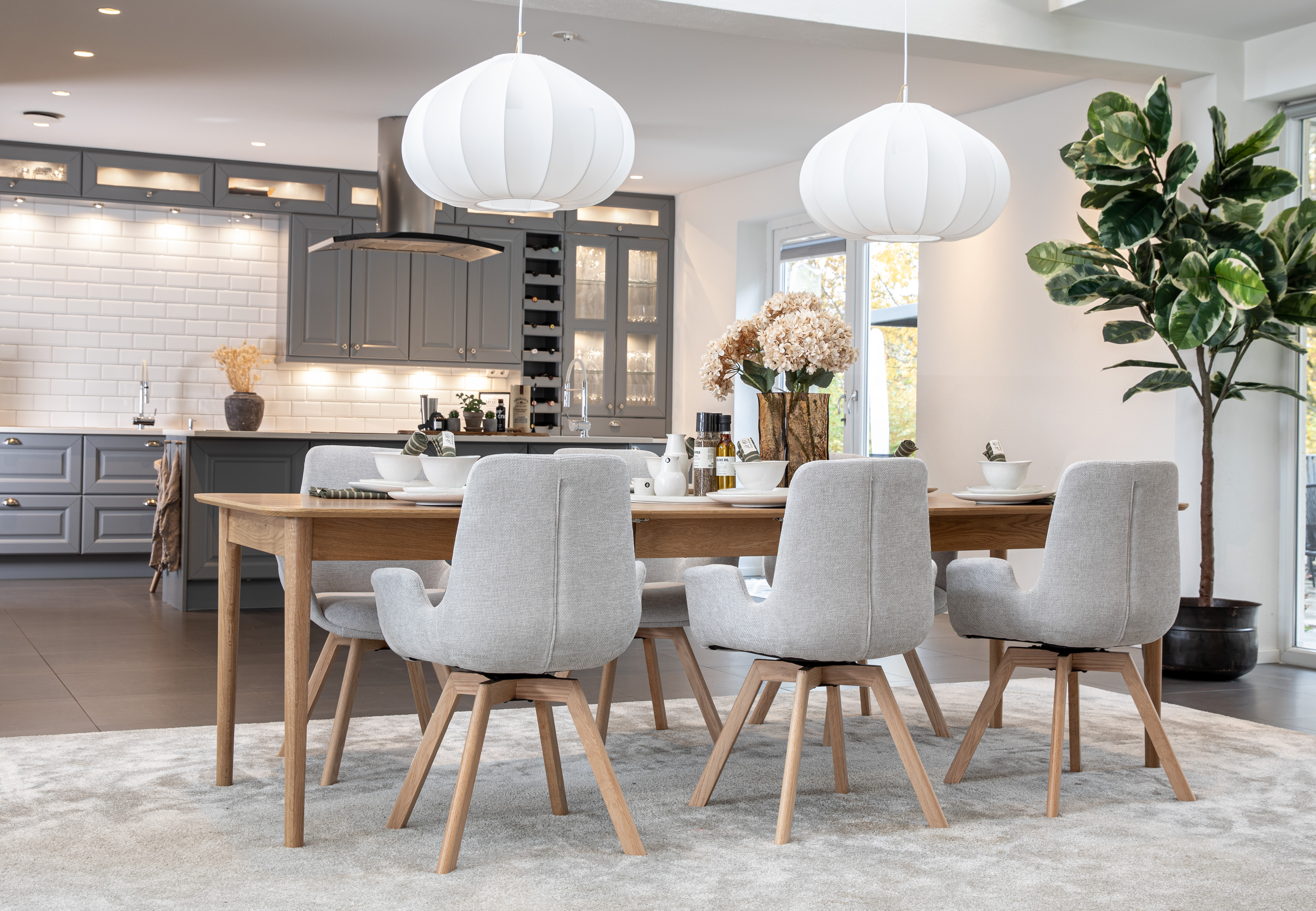 Oskar matgrupp ek 180/220/260cm med 6 Chiara stolar