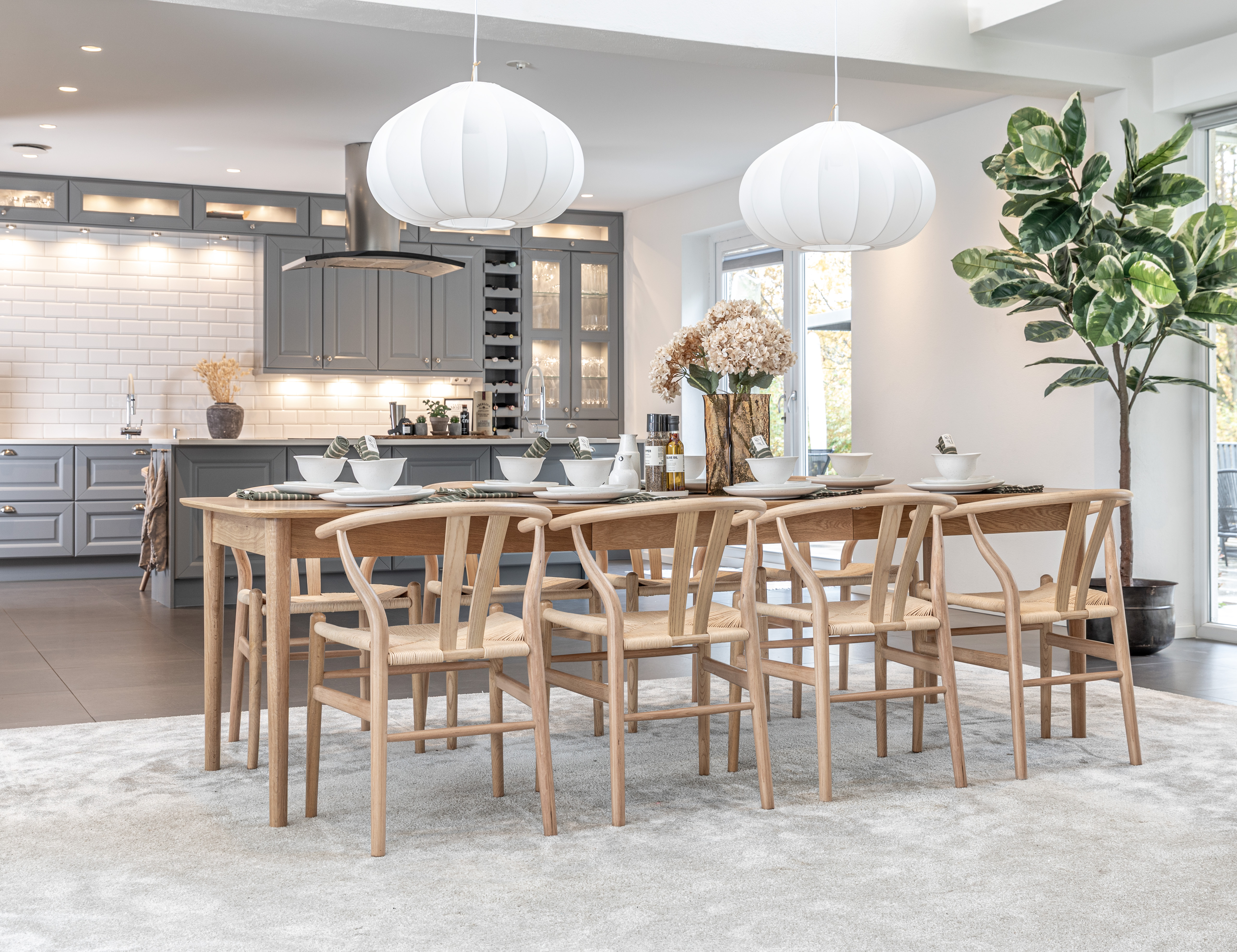 Oskar matbord+ Oskar stol ek